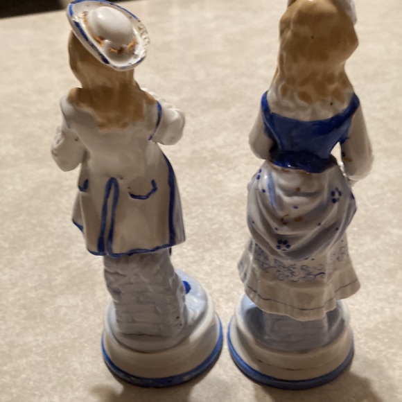 Blue and White brother and sister figurines - Picture 6 of 6